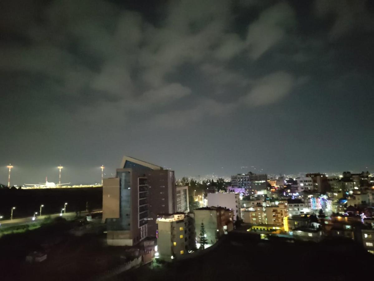 Hotel Krishna カトマンズ エクステリア 写真