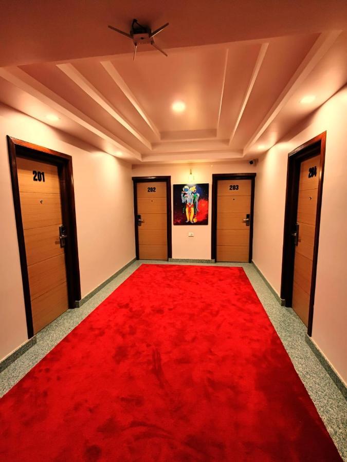 Hotel Krishna カトマンズ エクステリア 写真